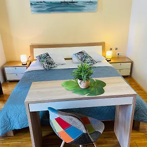 Apartmans And Madunic I Pensjonat