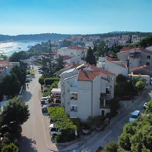 apartments-antic-pula.pula-hotels.org/